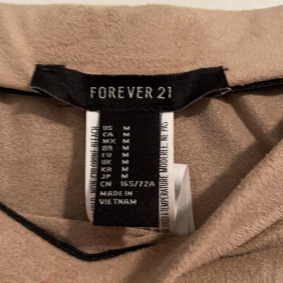 Forever 21 Taupe mini skirt - Picture 2 of 4